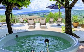Arts Club Suite & Spa
